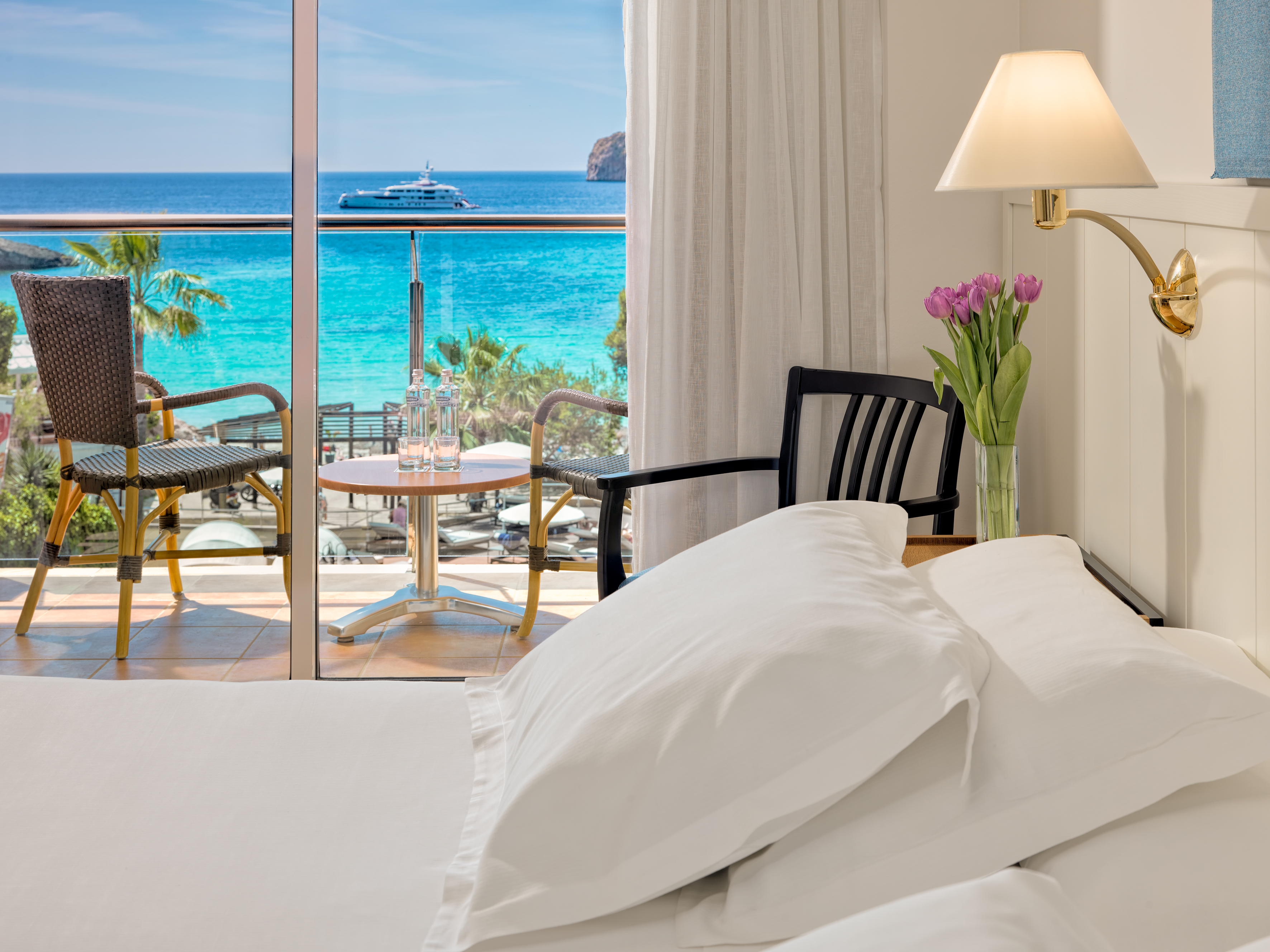 Full Sea View Room and balcony